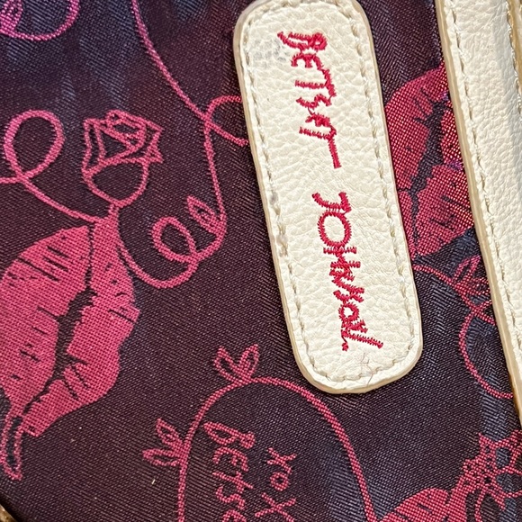 Betsey Johnson Purse White Quilted Shoulder Bag - Picture 8 of 10